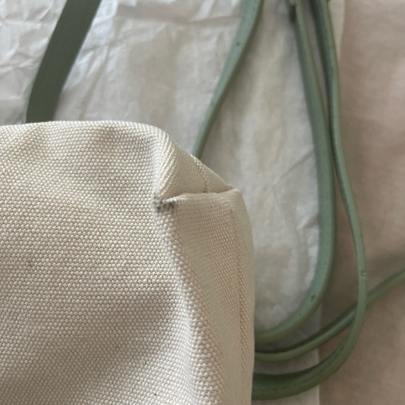 Mesh bag in vegan leather. - Picture 5 of 9